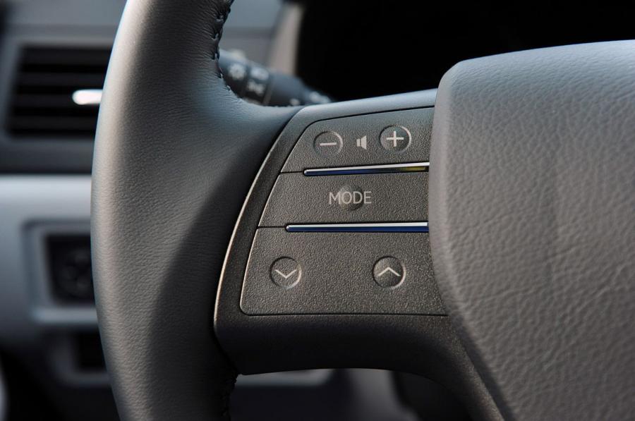  Lexus HS250h 2009 года  (фото 162 из 273)